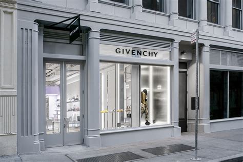 Givenchy Store .